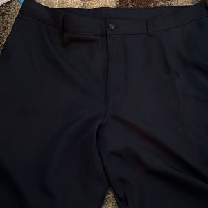 Navy blue golf shorts! EUC!